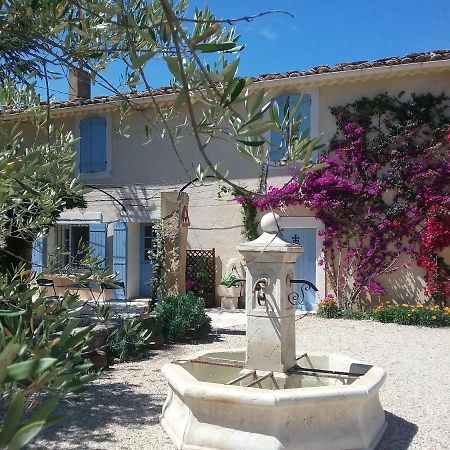 Mas Des Bougainvillees Sernhac Exterior foto