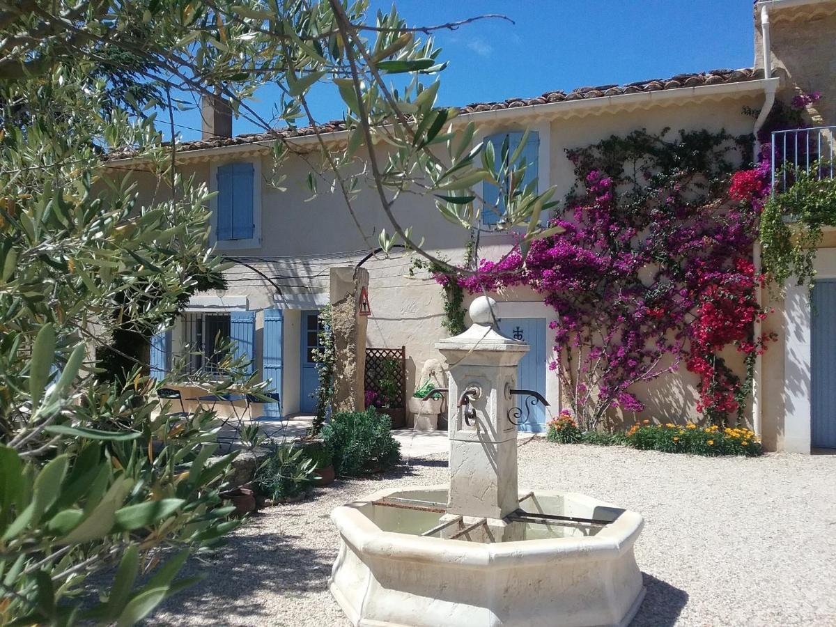 Mas Des Bougainvillees Sernhac Exterior foto